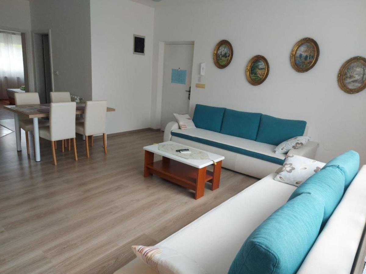 Bluegum Apartments Ližnjan Extérieur photo