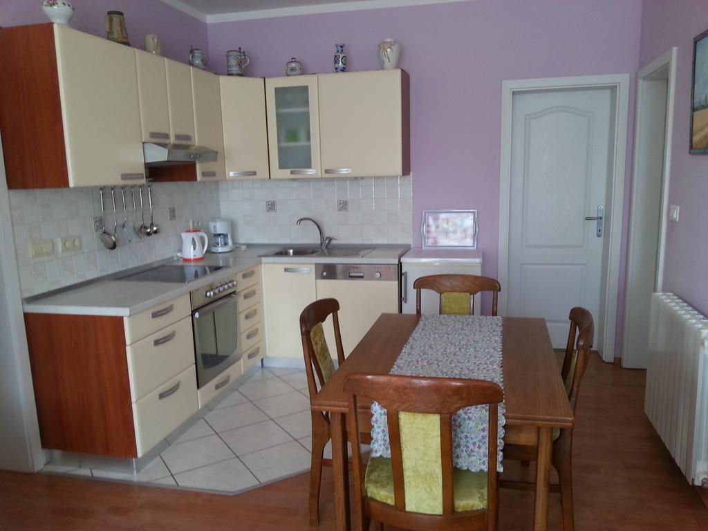 Bluegum Apartments Ližnjan Chambre photo
